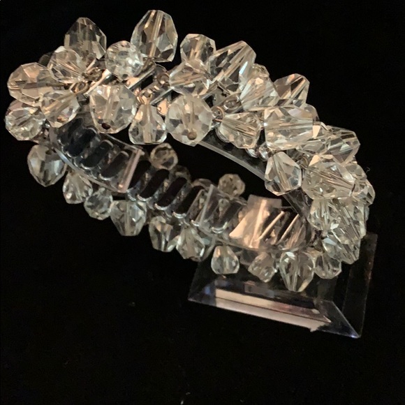 Vintage clear crystal expandable bracelet. 💝 - Picture 5 of 6